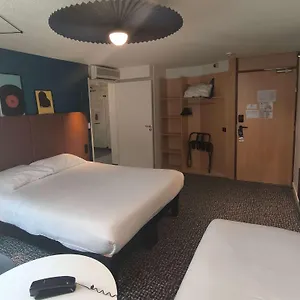 Hotel Ibis Brancion Parc Des Expositions 15eme, París