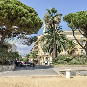 Apartment Les Sirenes By Interhome